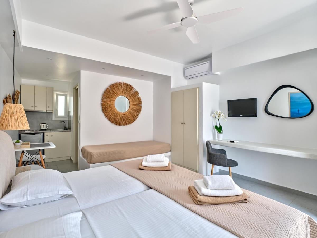 Corina Studios-Apartments Naousa  Exterior photo