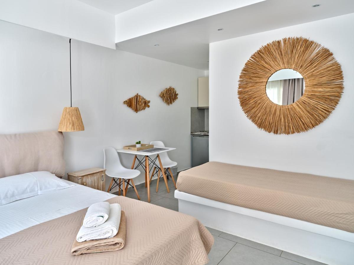Corina Studios-Apartments Naousa  Exterior photo